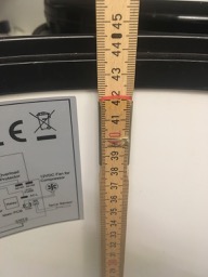 Botten på coolern har ett minstamått som är Ø320mm och den är 435mm djup upp till locksargen.